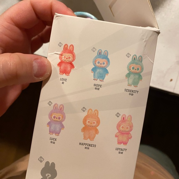 Authentic big into energy love labubu new - Picture 3 of 3